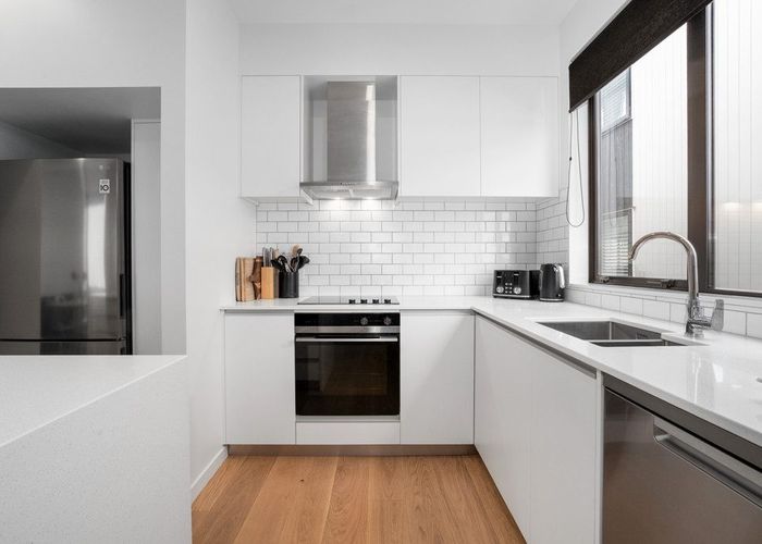  at 175C Sutherland Road, Lyall Bay, Wellington, Wellington