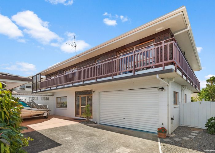  at 65 Seaview Road, Castor Bay, North Shore City, Auckland