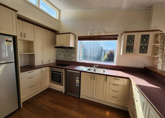  at 16 City View Grove, Harbour View, Lower Hutt, Wellington