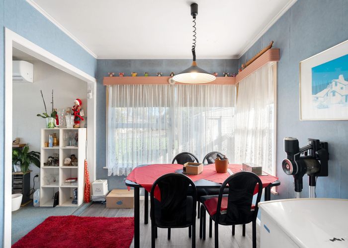  at 89 View Road, Henderson, Waitakere City, Auckland