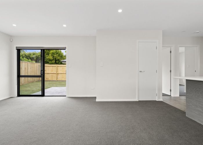  at 2/74 Claude Street, Fairfield, Hamilton