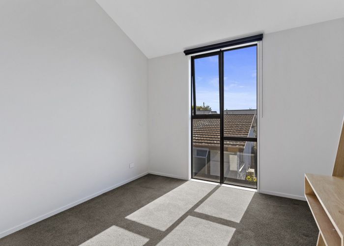  at 1/42 Dickens Street, Addington, Christchurch City, Canterbury
