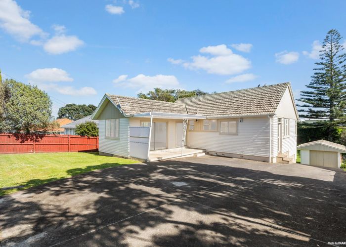  at 33 Taniwha Street, Wai o Taiki Bay, Auckland