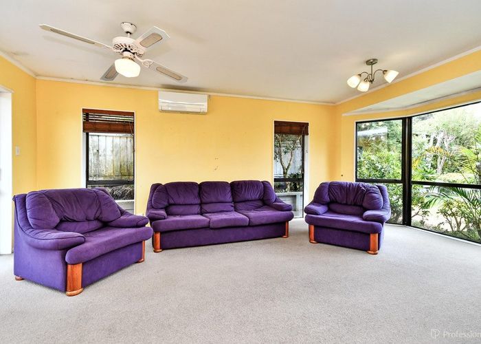  at 35 Calluna Crescent, Totara Heights, Manukau City, Auckland