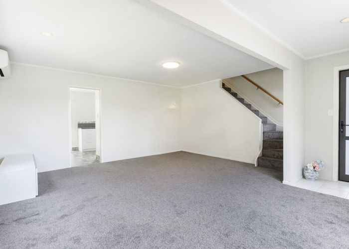  at 1/6 Ceramco Place, Torbay, Auckland