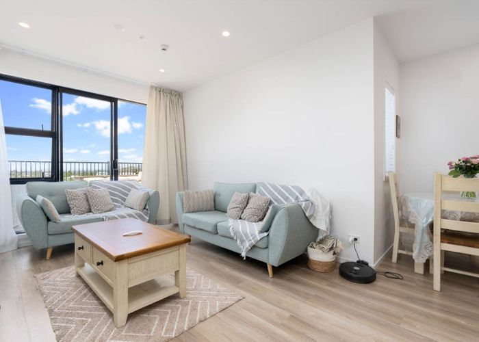  at 401/553c Glenfield Road, Glenfield, North Shore City, Auckland