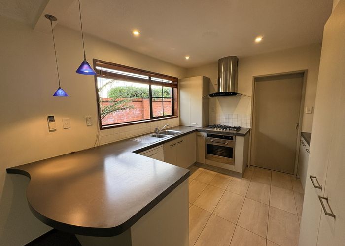  at 90 Rossall Street, Merivale, Christchurch City, Canterbury