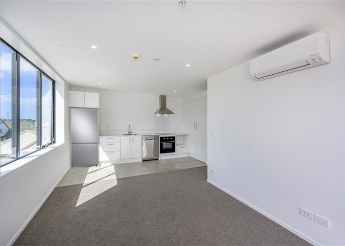  at 150 McLeod Rd, Te Atatu South, Waitakere City, Auckland