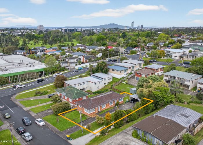  at 1/4 & 2/4 Anne Road, Hillcrest, North Shore City, Auckland