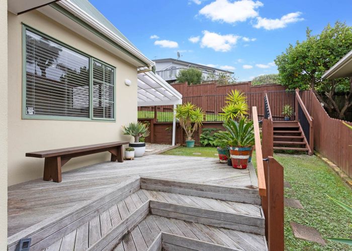  at 2/10 Sailfish Drive, West Harbour, Auckland