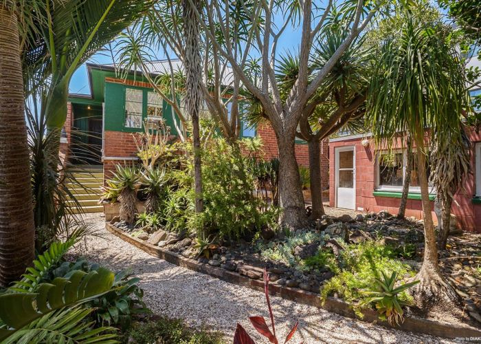  at 22 Roberton Road, Avondale, Auckland City, Auckland