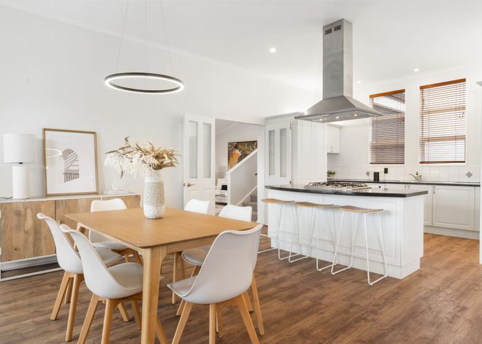  at 5 Stoddart Lane, Cashmere, Christchurch