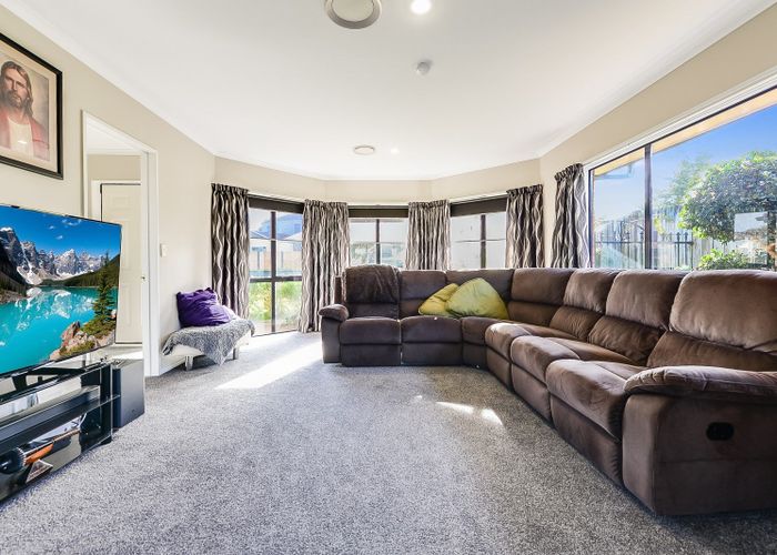  at 7 Friesian Place, Grandview Heights, Hamilton