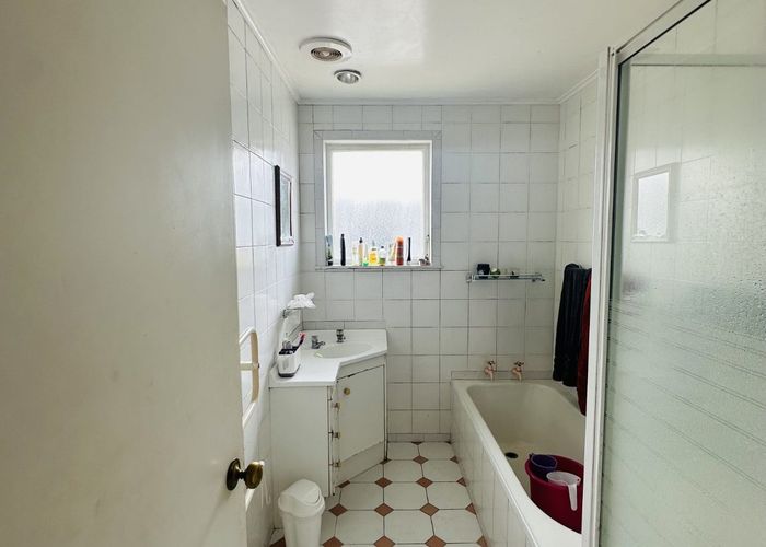  at 1/23 havelock Ave, Forrest Hill, North Shore City, Auckland