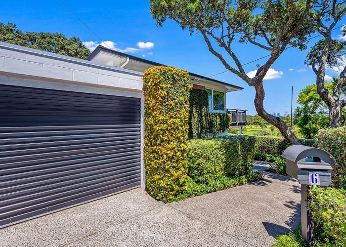  at 6 Morrison Avenue, Devonport, North Shore City, Auckland