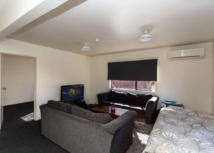  at 1/35 Brockworth Place, Riccarton, Christchurch