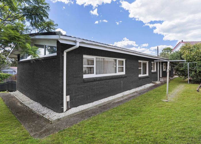  at 80 Bruce Road, Glenfield, Auckland