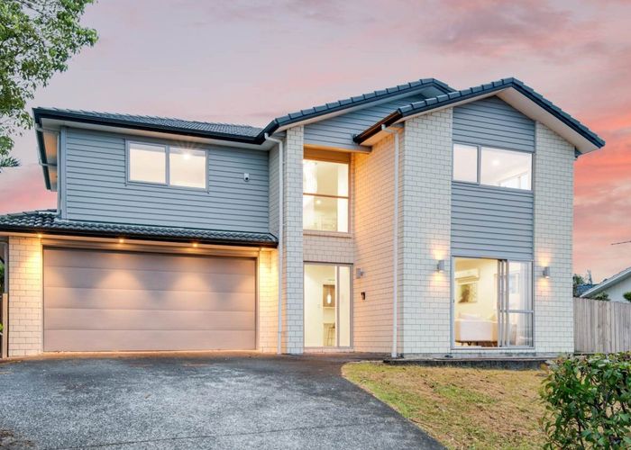  at 31 Lyttelton Avenue, Forrest Hill, Auckland
