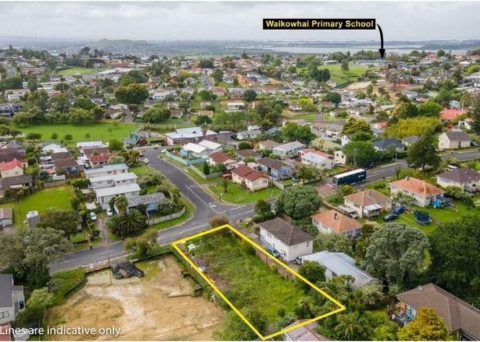  at 15 Glass Road, Mount Roskill, Auckland City, Auckland