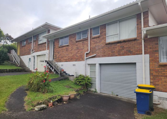  at 2/6 Longbill Place, Glendene, Waitakere City, Auckland