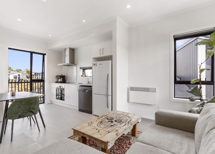  at 201/100 Cadness Street, Northcote, North Shore City, Auckland