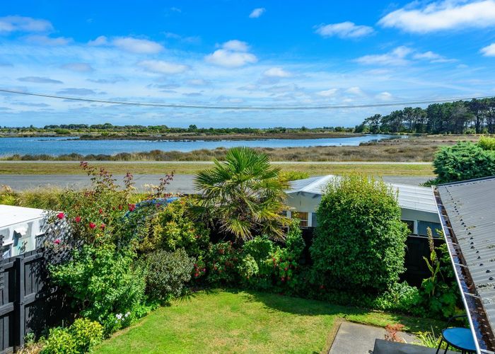 at 18B Falcon Street, South New Brighton, Christchurch City, Canterbury
