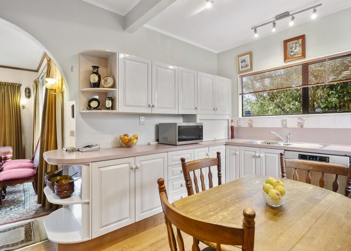  at 13 Colorado Grove, Brooklyn, Wellington