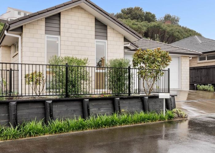  at 4 Stable Way, Brookfield, Tauranga