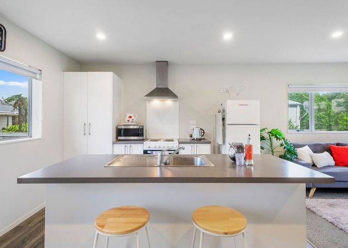  at 2/1 Clarice Place, Takanini, Papakura, Auckland