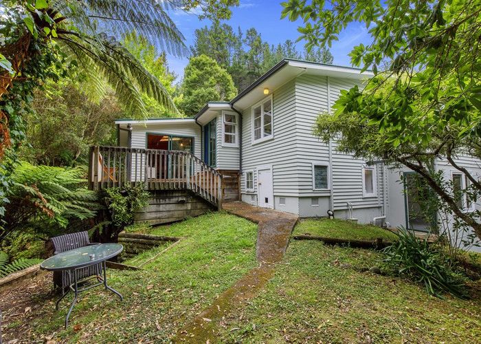  at 35 Wyndham Road, Pinehaven, Upper Hutt, Wellington