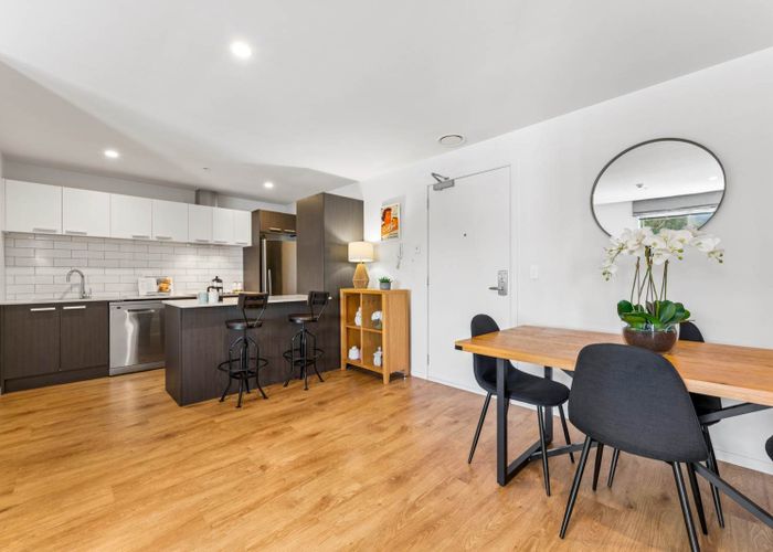  at 410/25 Bute Road, Browns Bay, Auckland