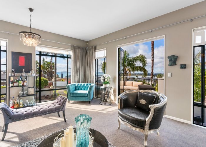  at 12 Courtneys, West Harbour, Waitakere City, Auckland