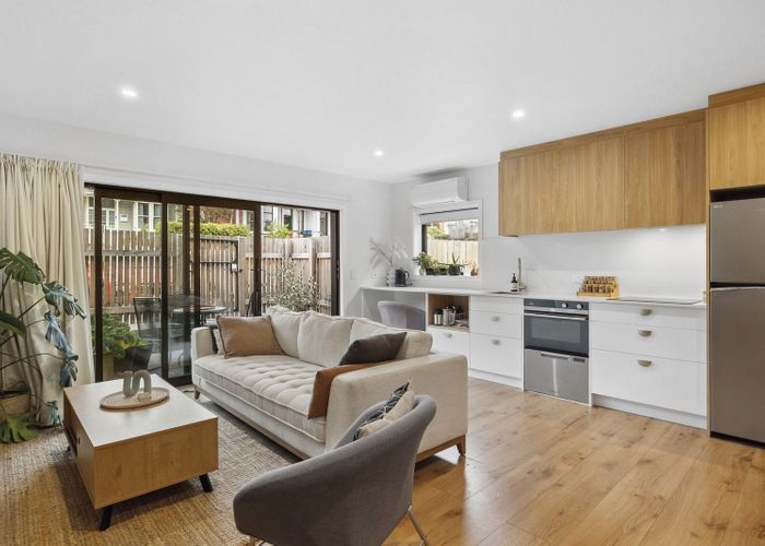  at 1/57 Manor Place, City Centre, Dunedin, Otago