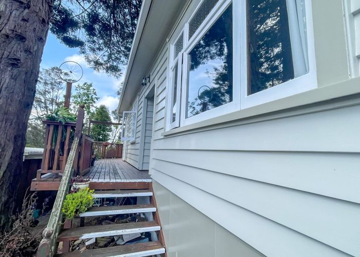  at 87d Kaurilands Rd, Titirangi, Waitakere City, Auckland