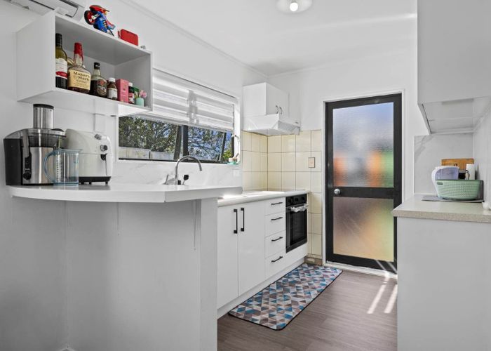  at 11 Lincoln Road, Manurewa East, Auckland