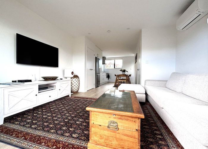  at 10/43 Ruawai Road, Mount Wellington, Auckland