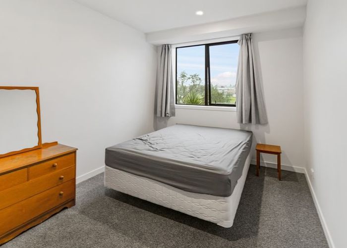  at 104/155 Rockfield Road, Penrose, Auckland