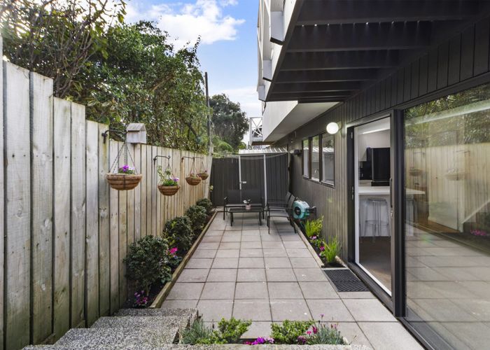  at 1/163 Queens Drive, Lyall Bay, Wellington, Wellington