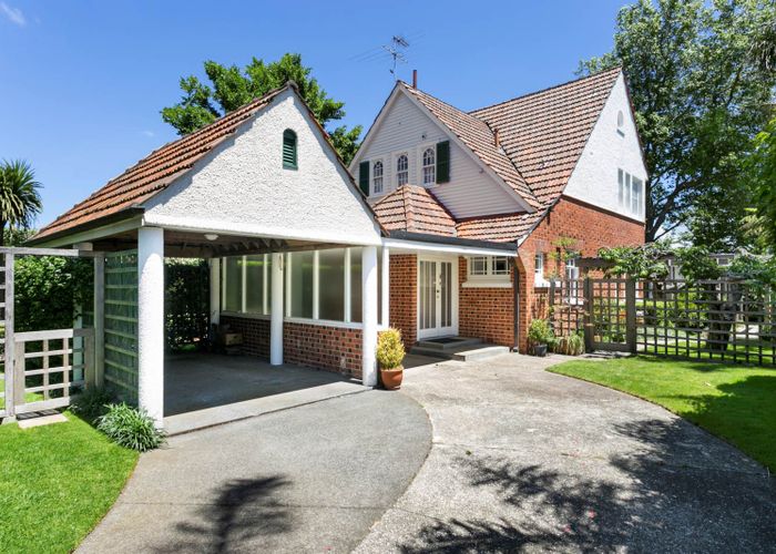  at 5 Fern Avenue, Epsom, Auckland