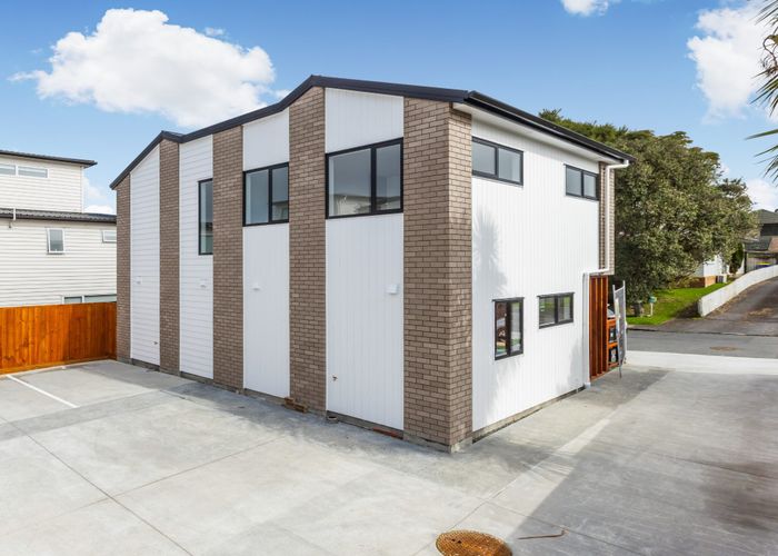  at Lot 2, 7 Gladfield Lane, Te Atatu Peninsula, Waitakere City, Auckland