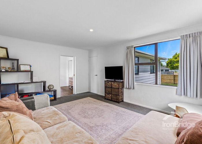  at 6 Tony Segedin Drive, Avondale, Auckland