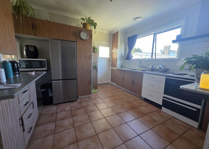  at 10 Whakatiki Street, Trentham, Upper Hutt, Wellington