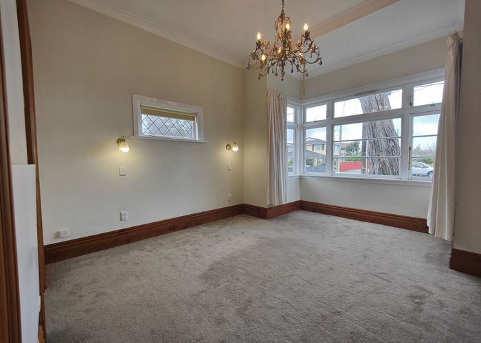  at 28 Whites Line West, Woburn, Lower Hutt, Wellington