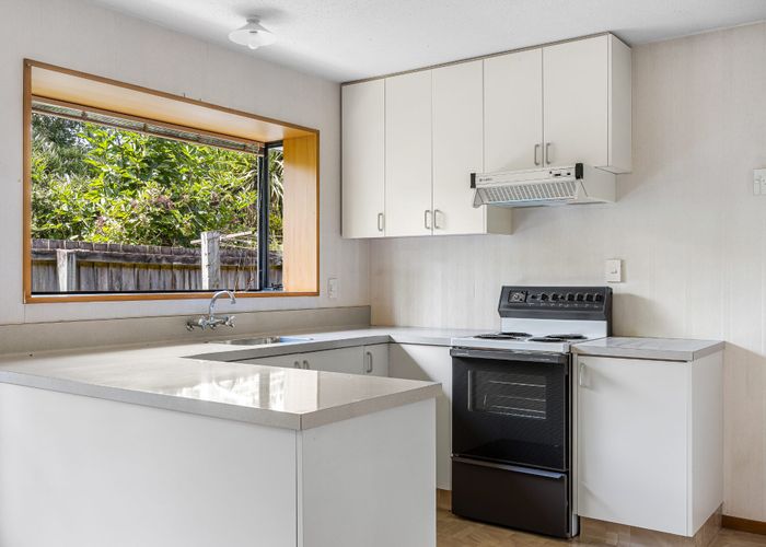  at 2/74 Lowry Avenue, Redwood, Christchurch