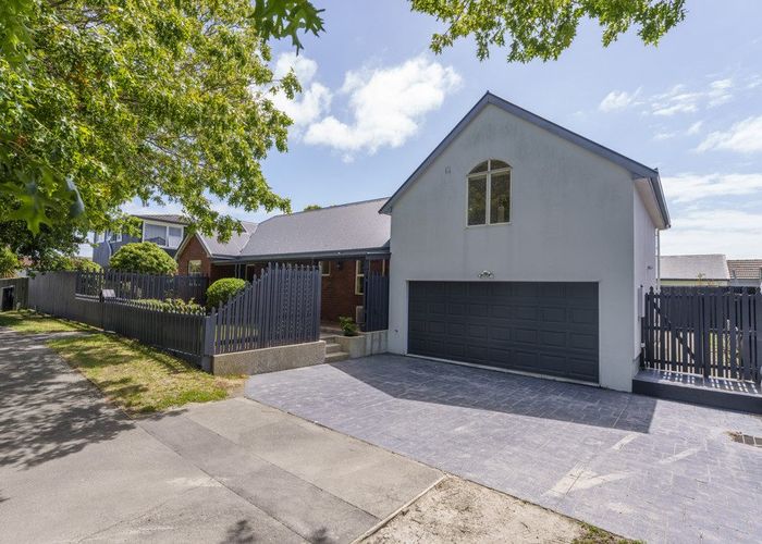  at 2 Delaware Crescent, Russley, Christchurch City, Canterbury