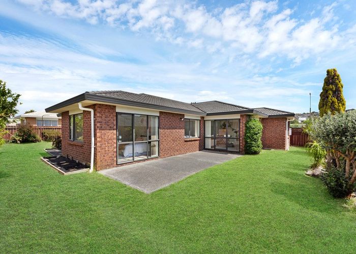  at 14 Ferngrove Avenue, Ranui, Auckland