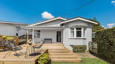  at 50 Kiwi Road, Point Chevalier, Auckland