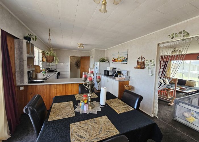  at 80 Gray Avenue, Paraparaumu Beach, Kapiti Coast, Wellington