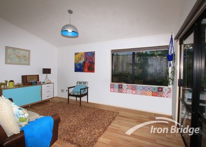  at 3/21 Taurus Crescent, Beach Haven, Auckland