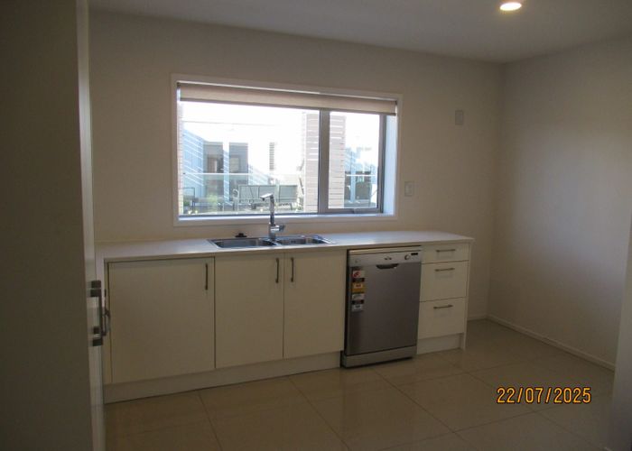  at 72  Niu Lane, Te Atatu South, Waitakere City, Auckland